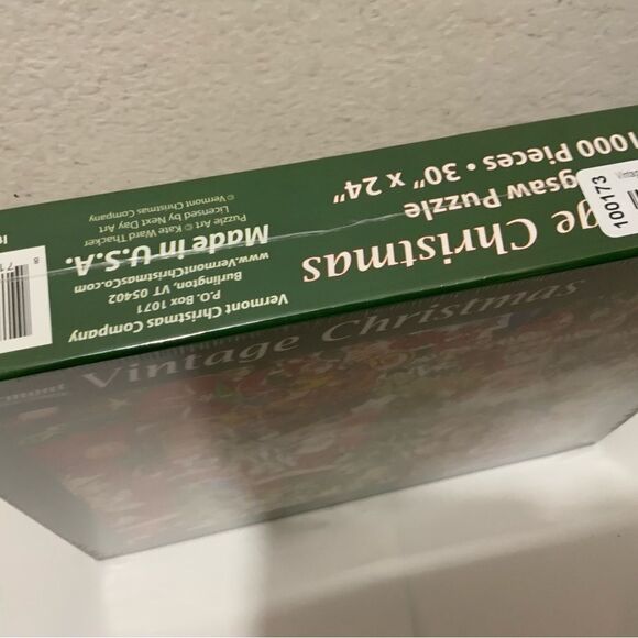 Vermont Christmas Company 1000 piece Puzzle - Picture 4 of 4